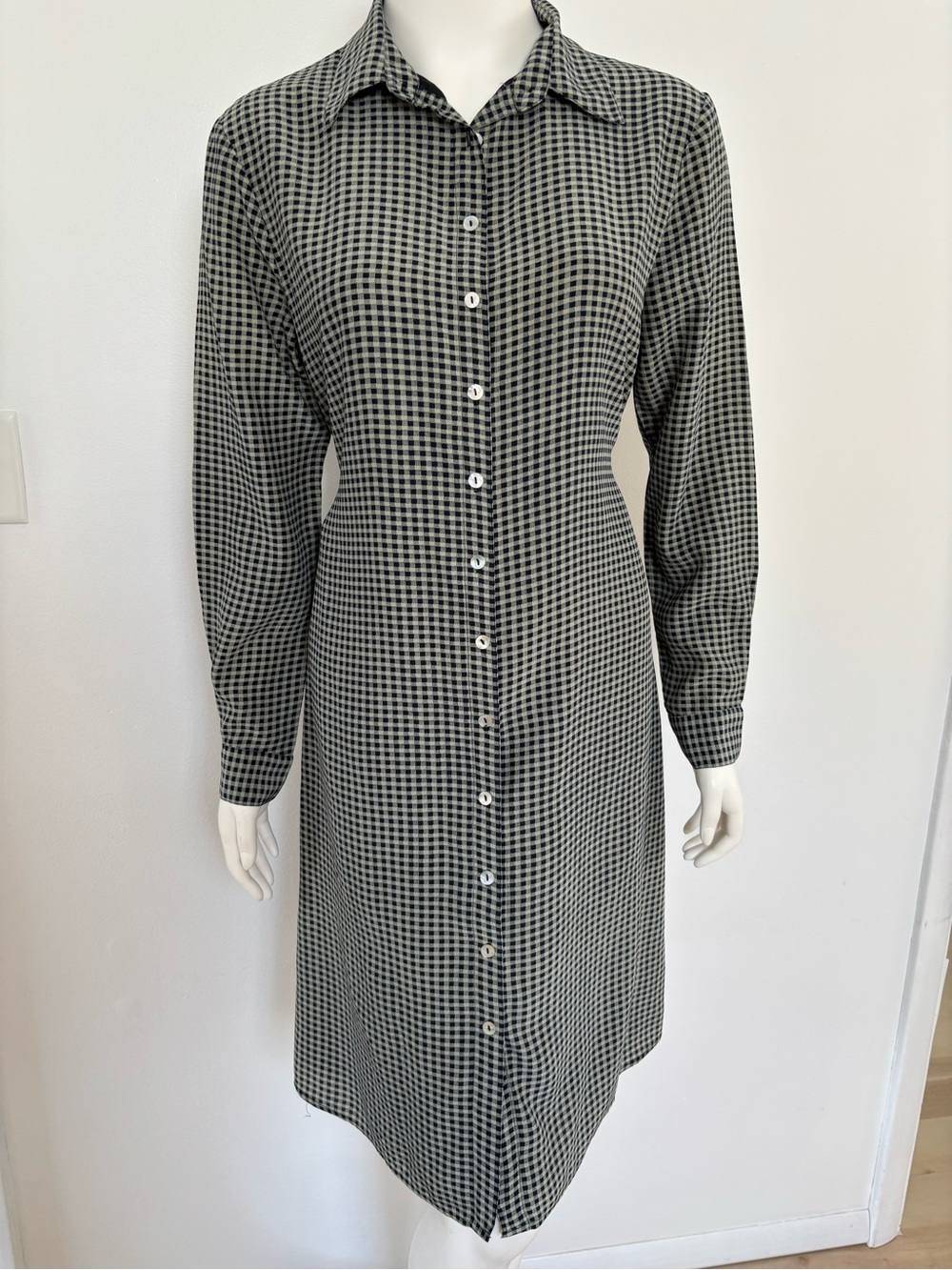 Robbie Bee 100%  Silk Black and White Checked Long-Sleeve Shirt Dress